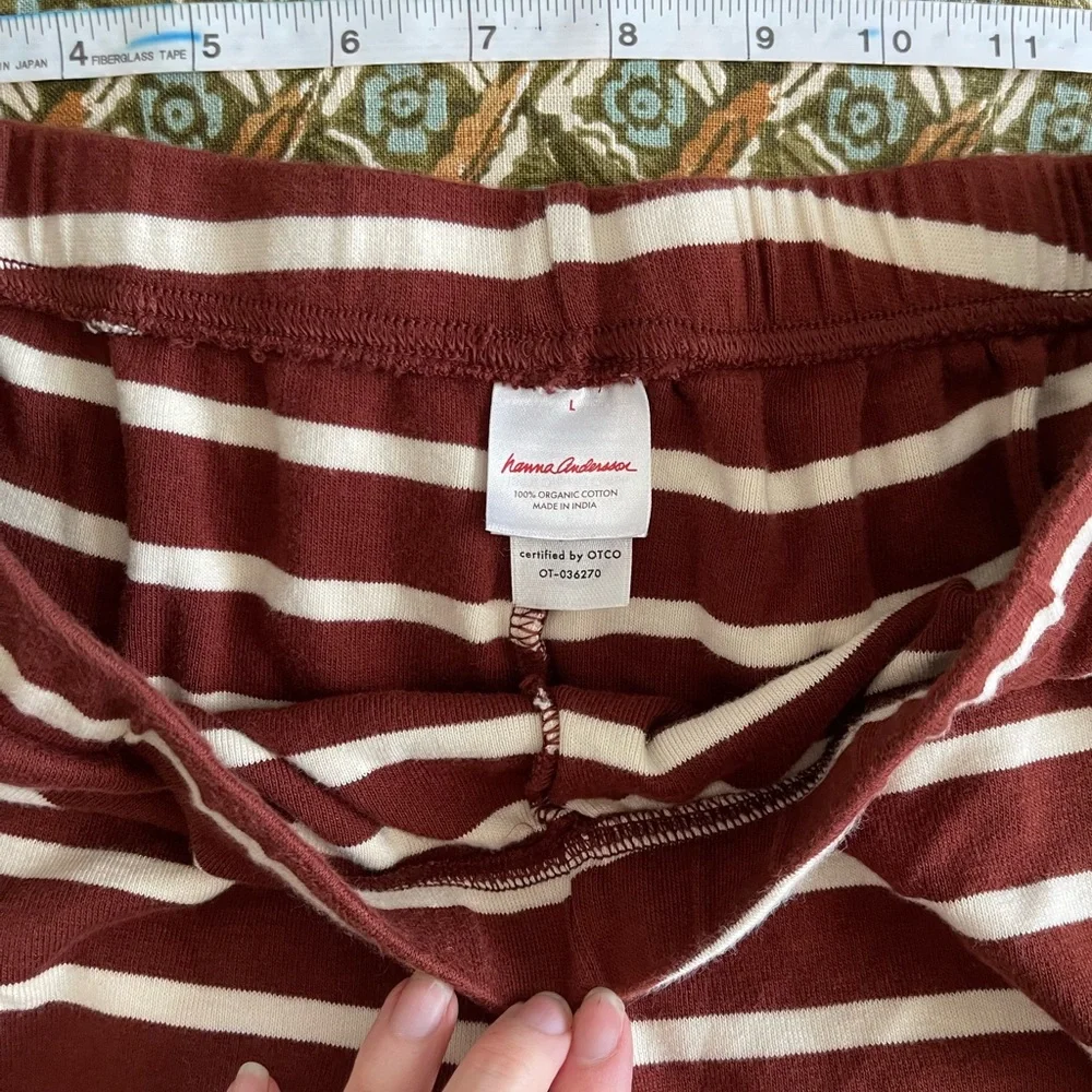 Hanna Anderson Women’s Striped Brown and White Loungewear Set - Picture 10 of 11